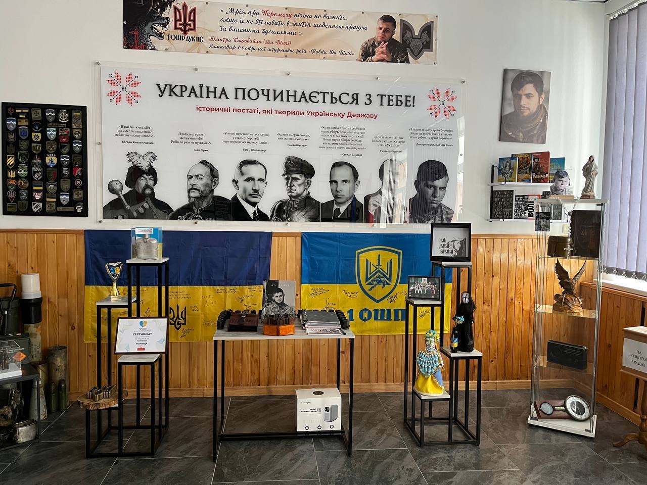 Фото галереї 6