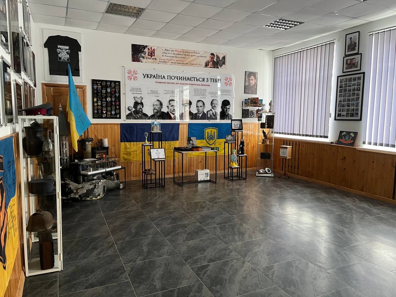 Фото галереї 3